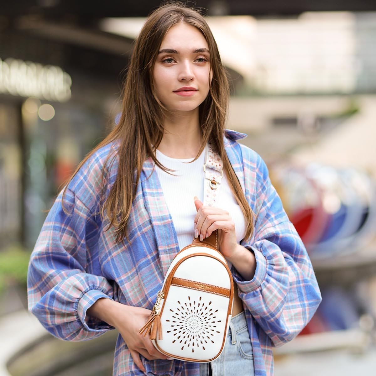 APHISON Small Sling Bag Fanny Packs Cell Phone Purse Vegan Leather Crossbody Bags for Women Chest Bag with Adjustable Strap Green - Image 2